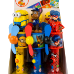 Super Wiatraczek Cool Fan Z Cukierkami Mix Psi Patrol Miraculum Baby Shark Minionki Karton 12 x 6g